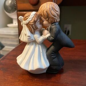 Romantic Porcelain Wedding Figurine